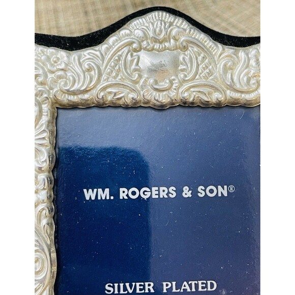 VTG WM. Rogers & Son Silver Plated Desktop Photo Frames 5x4" Lot of 2 - Picture 5 of 7